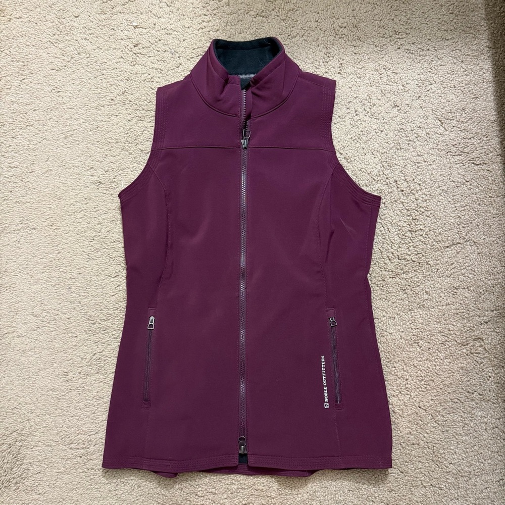 Noble Outfitters XS Maroon Softshell Vest